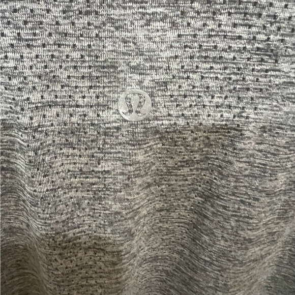 Gray Long Sleeve Lulu Lemon Top - Picture 4 of 4